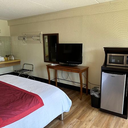 Daniel Boone Motor Inn Pikeville Bagian luar foto