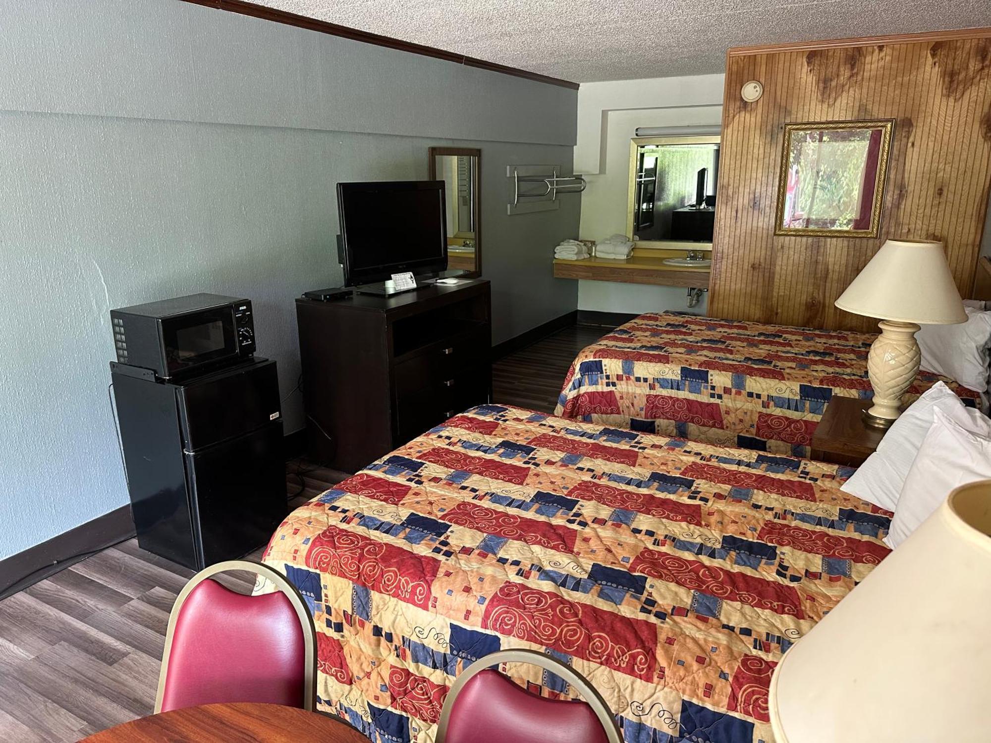 Daniel Boone Motor Inn Pikeville Bagian luar foto