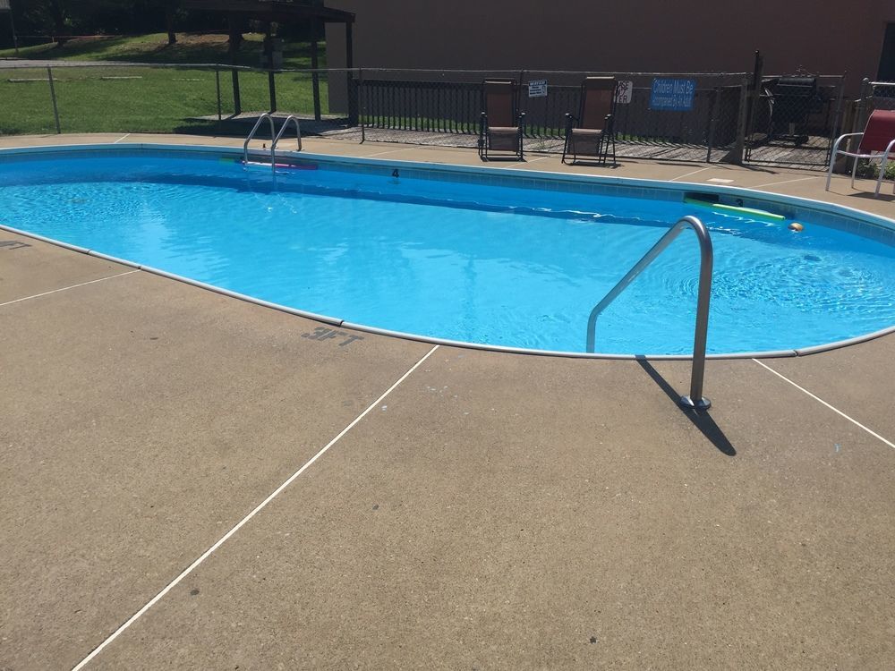 Daniel Boone Motor Inn Pikeville Bagian luar foto