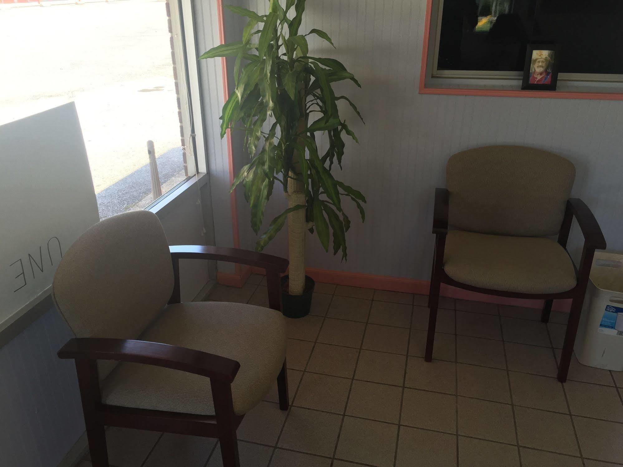 Daniel Boone Motor Inn Pikeville Bagian luar foto